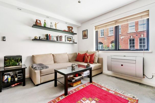 1 bedroom flat to rent - Photo 1