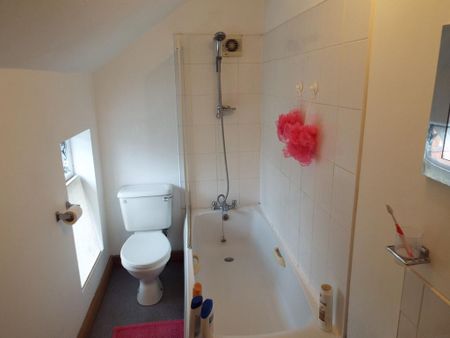 1 bedroom flat to rent - Photo 4