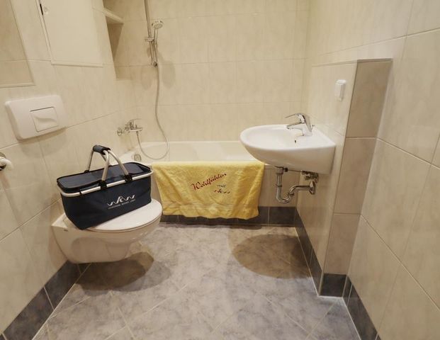 3-Raumwohnung mit Balkon und Wanne - Foto 1