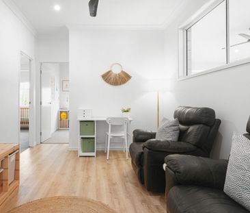 Immaculate Esplanade Home Offering Ultimate Newport Lifestyle - Photo 2