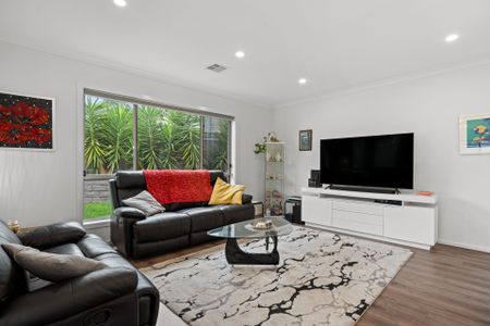 Lovely, Spacious Three Bedroom Home in Redwood Park with Solar! - Photo 4