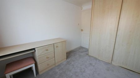 2 bedroom detached bungalow to rent - Photo 4