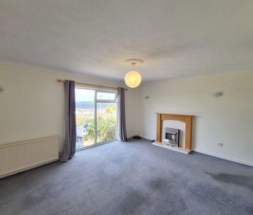 3 bedroom detached bungalow to rent - Photo 2