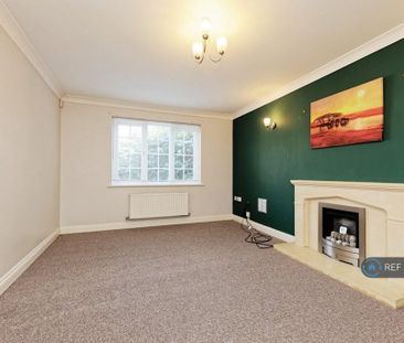 4 bedroom detached house to rent - Photo 1