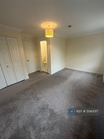 5 bedroom terraced house to rent - Photo 5