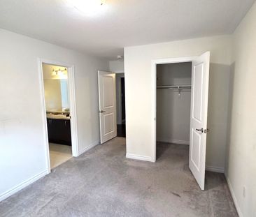 For Lease - 19 Belgium Crescent, Brampton, Ontario - Photo 2
