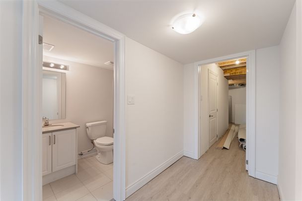 For Lease - 3077 Perkins Way, Oakville, Ontario - Photo 1