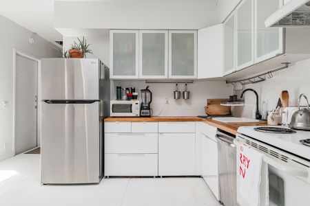 For Lease - 1457 Dundas Street Unit# 1, Toronto, Ontario - Photo 4