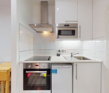 Lovely Studio flat in willesden green - Photo 6