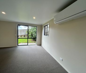 4 Bedrooms on Misty Valley Dr - Photo 2