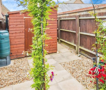 2 bedroom end of terrace house to rent - Photo 3
