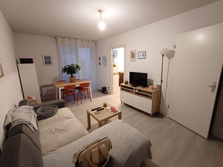 Location Appartement 2 pièces 38m² TOURS 37100 - Photo 2