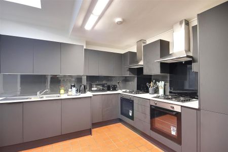 9 bedroom house share to rent - Photo 3