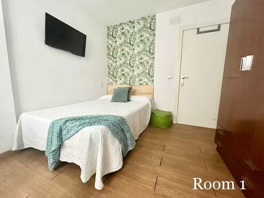 Avenida de la Paz, Sevilla, Andalusia 41013 - Photo 1