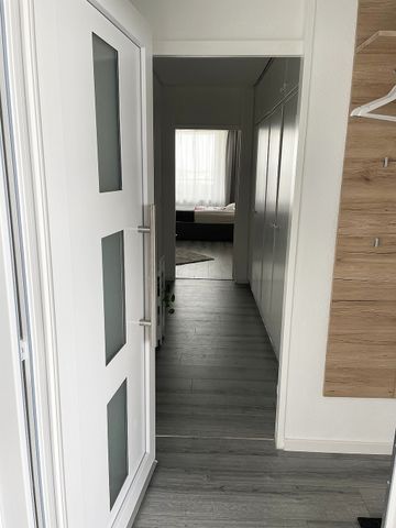 Im Herzen von Leverkusen - Möbliertes Apartment - Foto 4