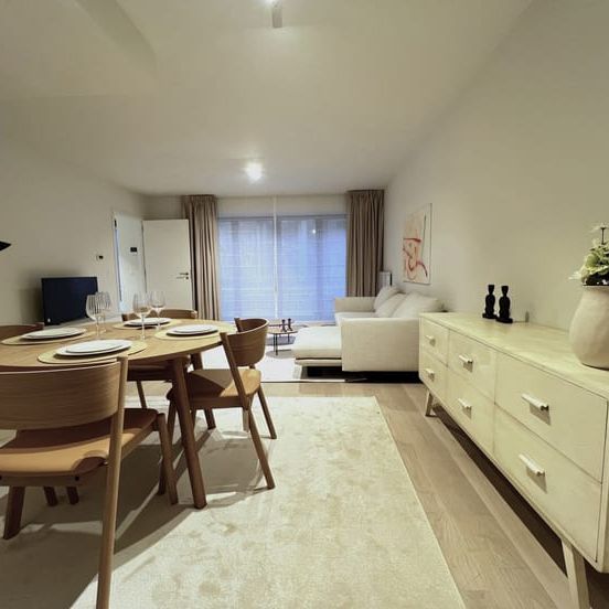 Appartement te huur - Photo 1
