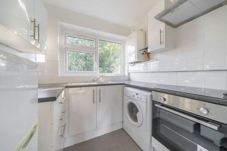 2 bedroom maisonette to rent - Photo 4