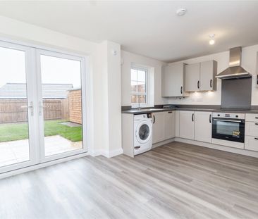 3 bedroom house to rent Falstaff Dene, Wellingborough, Northamptons... - Photo 3