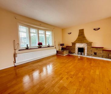 5 bedroom detached house to rent - Photo 3