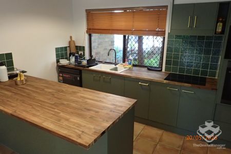 Modern townhouse available in Mudgeeraba soon - Photo 5