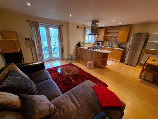 Meridian Square, Stretford Road, Hulme, Manchester, M15 - Photo 1