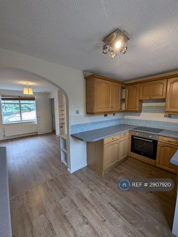 2 bedroom terraced house to rent - Photo 5