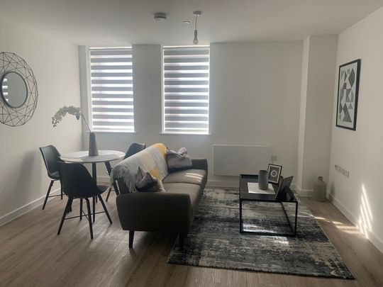 Broadway, Peterboough - Photo 1