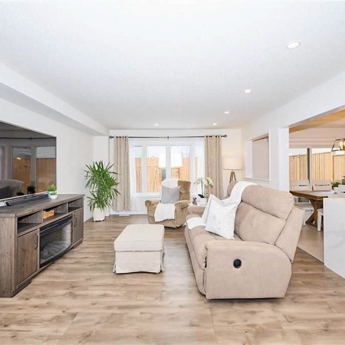 For Lease - 7830 Buckeye Crescent, Niagara Falls, Ontario - Photo 1