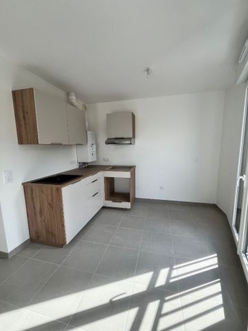 Location Appartement 1 pièce 28m² - Photo 3