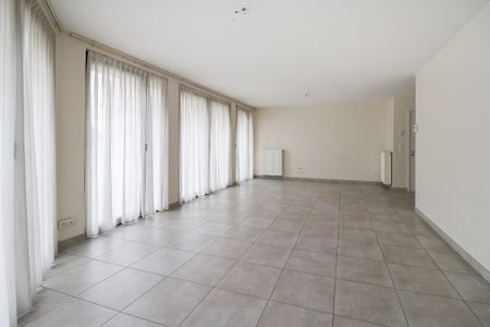 Gelijkvloers appartement op een boogscheut van het centrum! - Foto 5