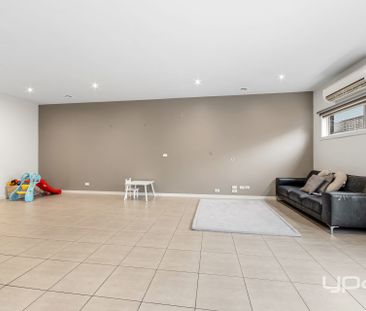 THE ESPLANADE LIVING - Photo 1