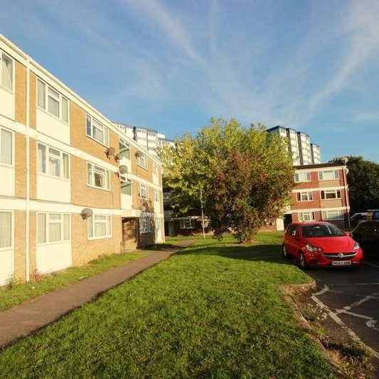 Eden Close, Slough, SL3 - Photo 1