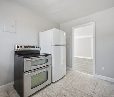 For Lease - 1047 Churchill Avenue Unit# 1, Oakville, Ontario - Photo 6