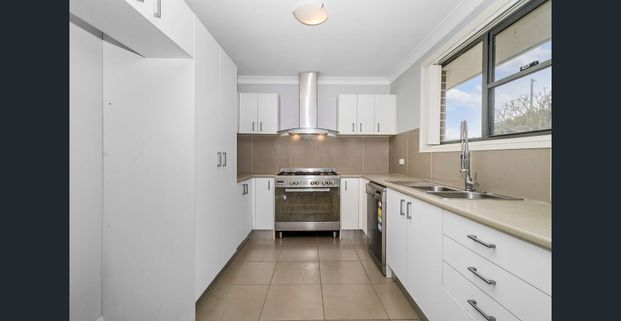 4 Bedroom Home - Photo 1