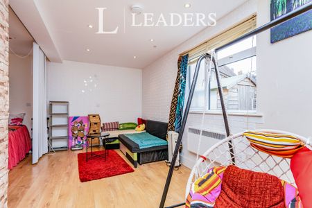 apartment to rent Pool Road, Leicester, LE3 - Photo 3