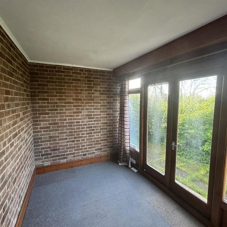 4 bedroom detached house to rent - Photo 1