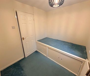 3 bedroom House To Let - Photo 3