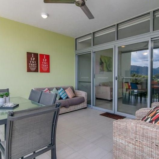 Modern City Living with Style and Comfort - Photo 1