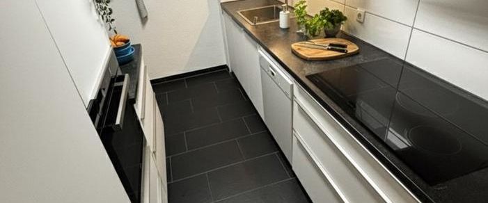 Nach Sanierung: stilvolle 3-Zimmer-Wohnung mit Terrasse in Schwai - Foto 1