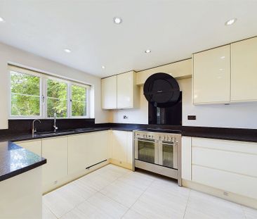 Ruskin Way, Wokingham Ruskin Way, Wokingham - Photo 3
