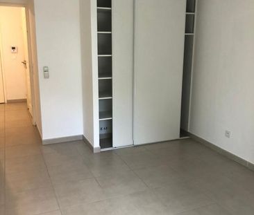 Location Appartement 2 pièces 42m² ST LAURENT DU VAR 06700 - Photo 1