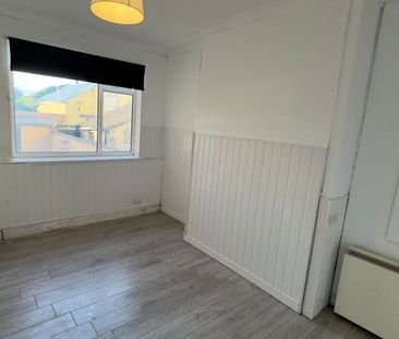 Flat B, Spencer Street, Bishop Auckland, DL14 8TL - Photo 6