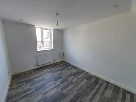 3 bedroom townhouse to rent - Photo 2