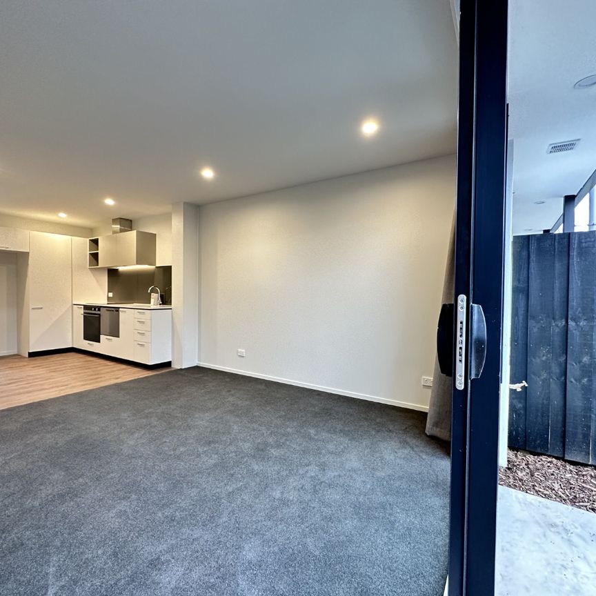2/30 Frederick Street, Waltham - Photo 1