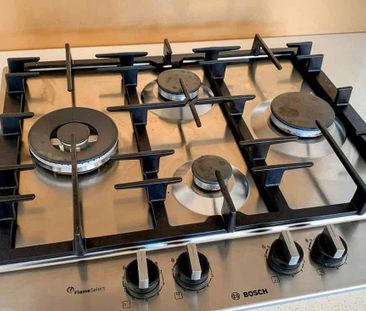 Modern 4-Bedroom Family Home in Wallaceville - Photo 1