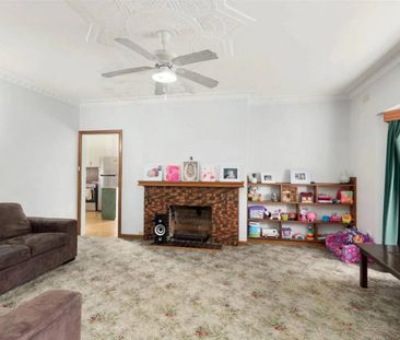 23 Wattle Avenue, Werribee - Charming Family Home in a Convenient W... - Photo 6