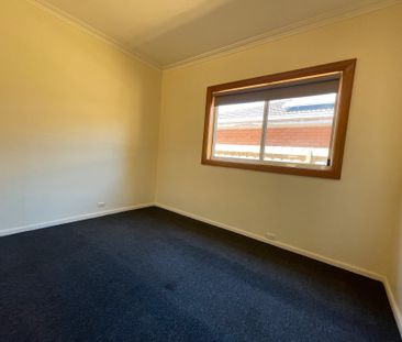 1/30 Breadalbane Street, Newcomb - Photo 2