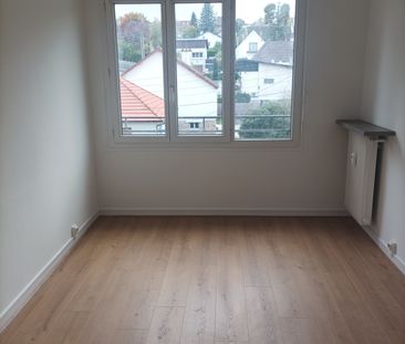 Location Appartement 5 pièces 90m² BRUNOY 91800 - Photo 2