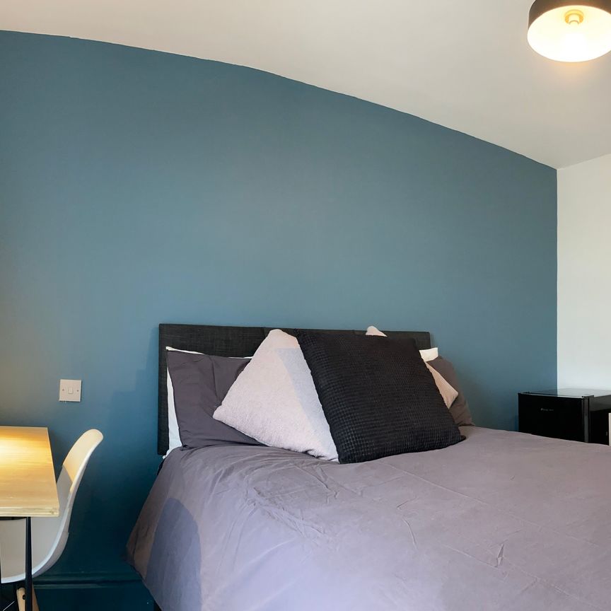 Viewing appointments available - Photo 1