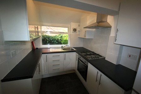 Student Properties to Let - Photo 3